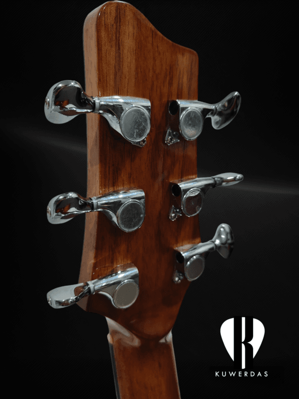 Sevillana 2101 Headstock 2